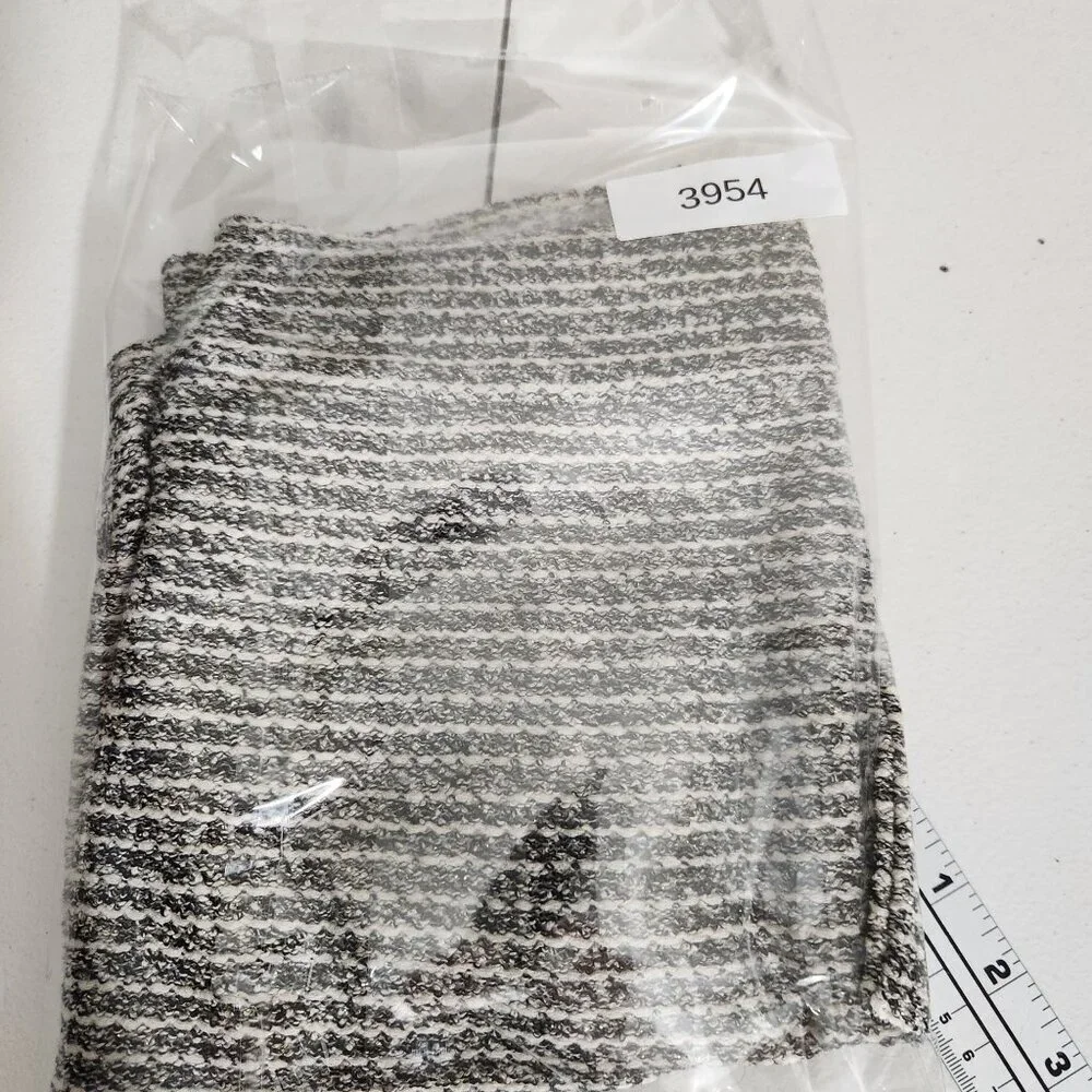Banana Republic Tweed Pencil Skirt Womens Petite 2P Black White Striped Italian